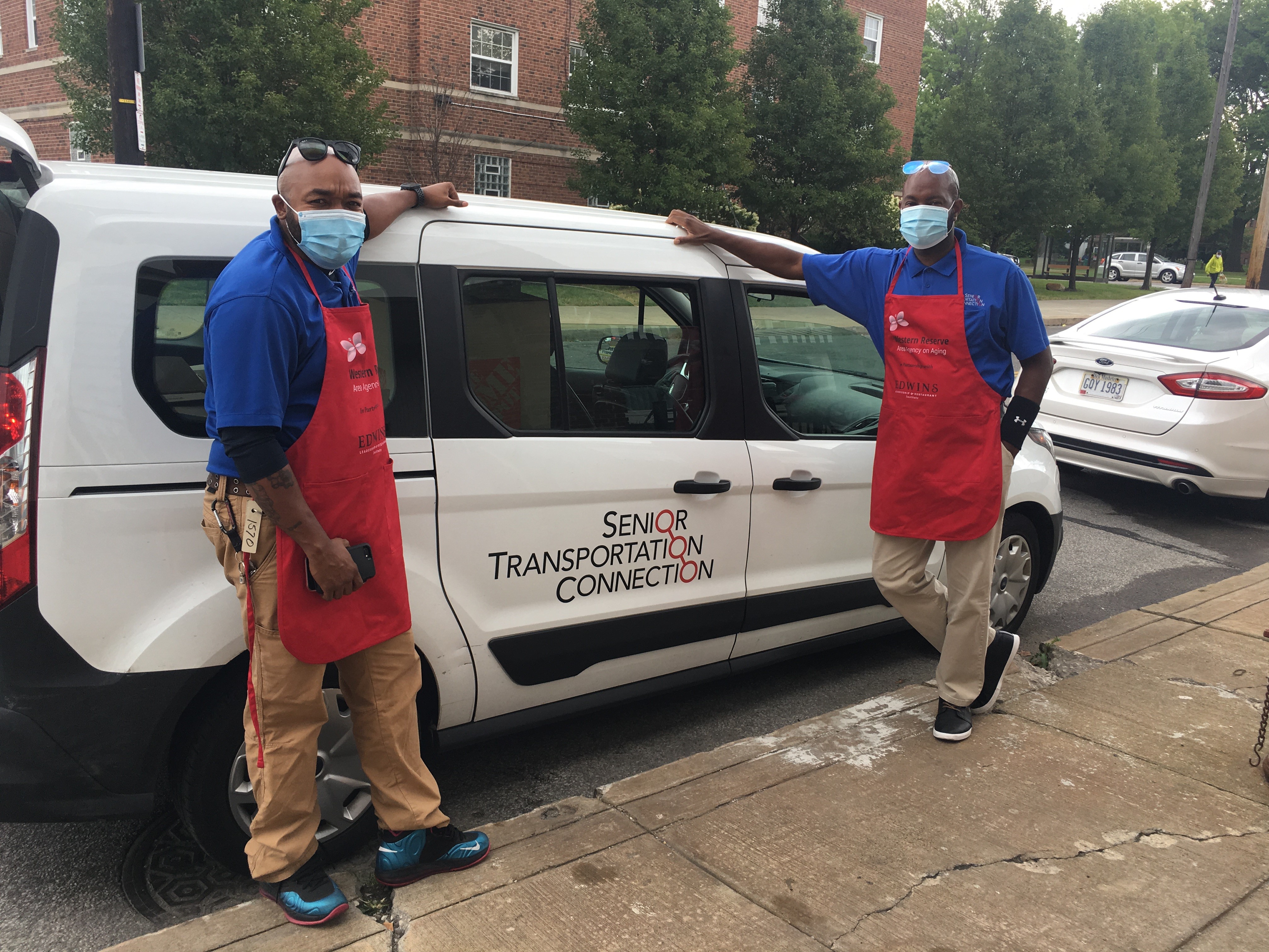 STC Volunteers Delivering Hot Meals